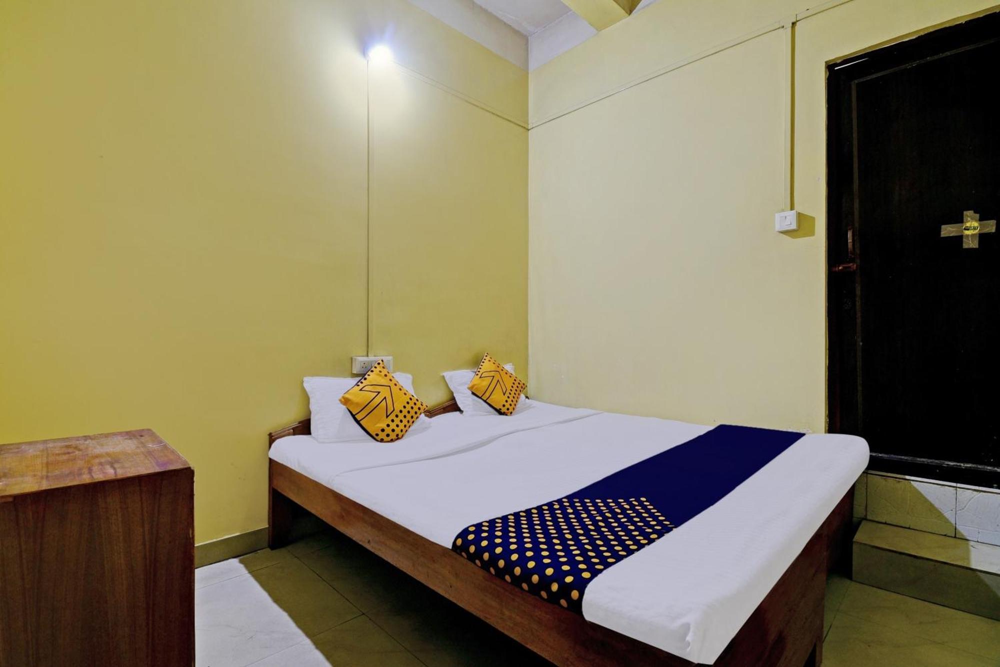 Oyo Flagship Thank You Lodge Nac Dispur Luaran gambar